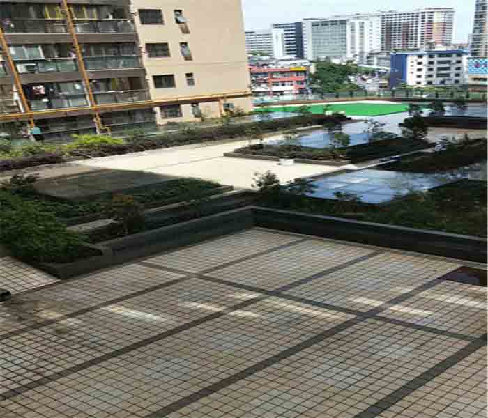 固戍村委統建樓：東山得寶樓