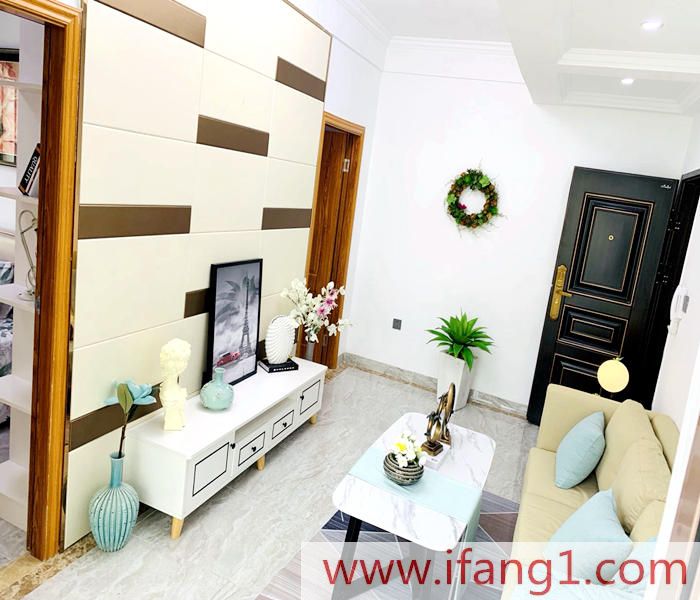 <a href=/longhua/ target=_blank class=infotextkey>大浪小產權房出售</a>：富麗華庭