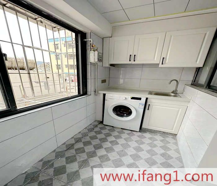 白石龍小產(chǎn)權房